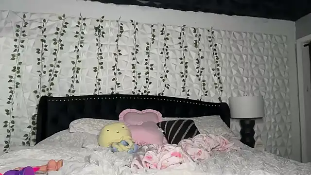 Babylaylaaa - ride dildo naked✨