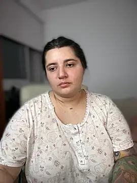 Horny_roomiess - squirt