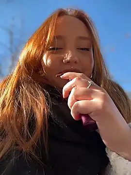 LisaCatt - sucking fingers topless