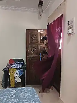 SpasyQueen69 - Olling my boobs