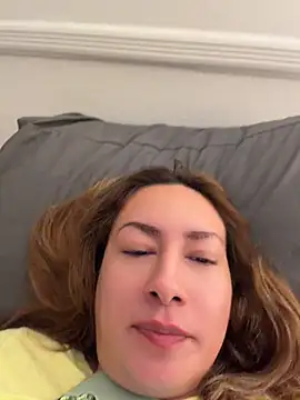 IAmScarlettLove - 🤫 opening the door to a stranger