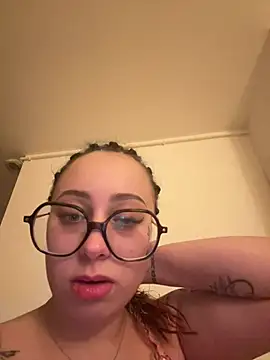 Queenlo_xxx - gagne 2 vidéos💦