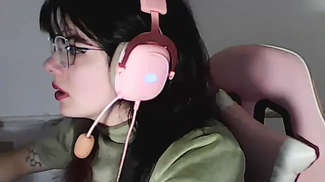 Owly_bloom - just chatting