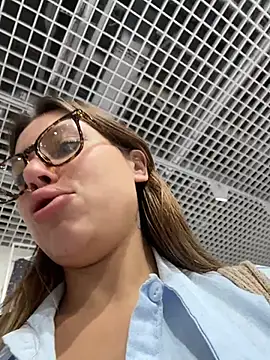 Jucie_Boom - RISKY SHOW WHATS UNDER MY SKIRT 🤫
