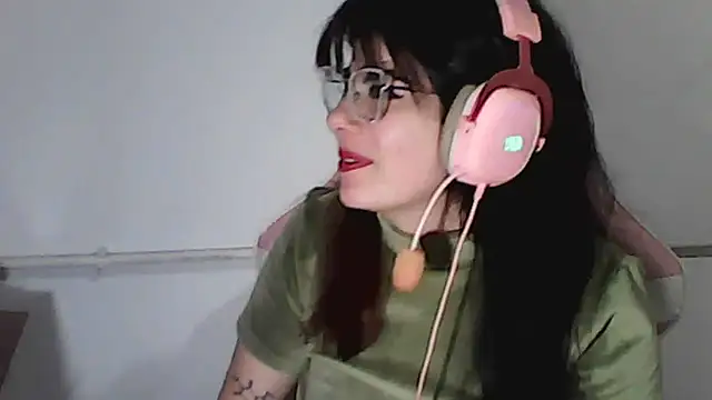 Owly_bloom - just chatting