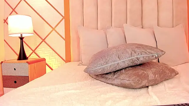 TahliaMoreau - 😈Bounce ass and Squeeze it😈