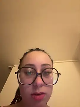 Queenlo_xxx - gagne 2 vidéos🔥