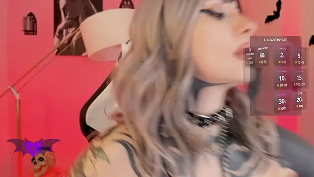 VelvetVampiree - Fuck my pussy whit my dragon dick BIG