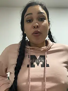 FOX_LATINA - fingers in pussy