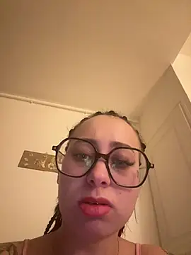 Queenlo_xxx - gagne 2 vidéos🔥