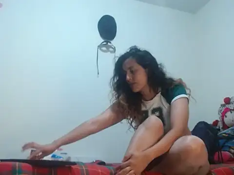 Luna_vans1 - ver mis tetas