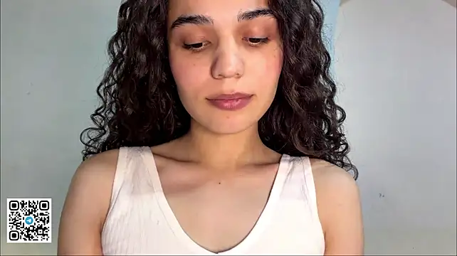 BrendaBennett - replace panties with hands