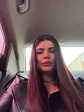 AmelliaDiamond - +caresses pussyOpen boobs