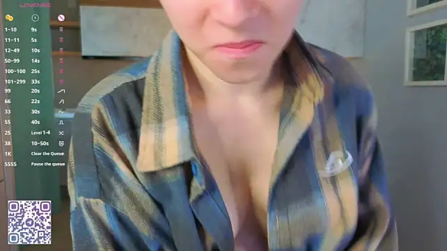 DonnaBurkee - put hand inside panties and masturbate