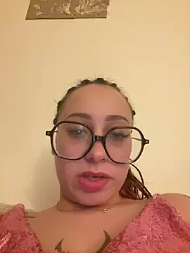 Queenlo_xxx - gagne 2 vidéos🔥