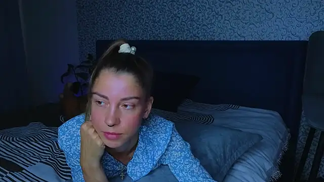 Kristi_Wolf - cum mouth