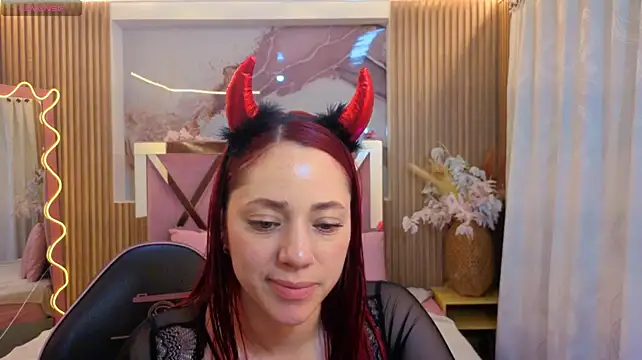 ANNE_TAY1 - spanks ass x 10