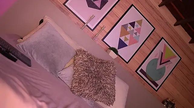 IzzyWild - Izzy, Give me your cum pleasee! 💦🔥