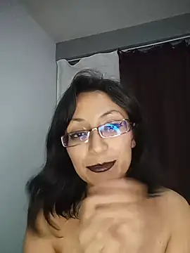 LucyCherry69 - Juguemos con el caiman 🐊
