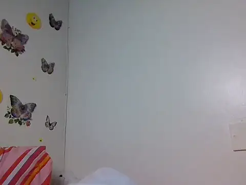 Missprettydoll - show pussy