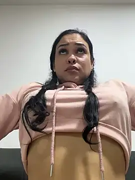 FOX_LATINA - fingers in pussy