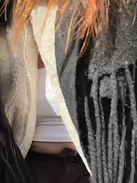 LisaCatt - sucking fingers topless