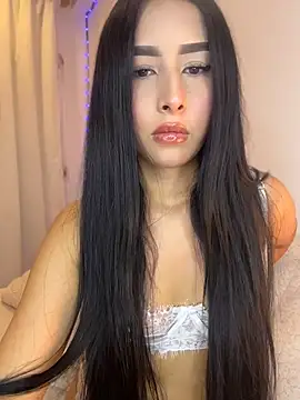 Kymberly_18 - pussy flash 😏
