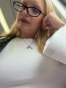 Elfi_InPublic - Massage tits+drool Ahegao in bus