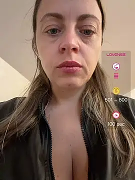 Ladywithbigass - Hard finger big ass at lounge hotel 🏨