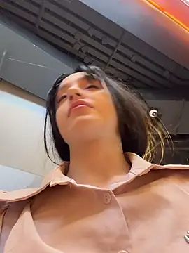 Lilonok - play with my virgin pussy