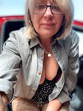 Milena-MilfaXXX - Fuck naked Milena mmm😻