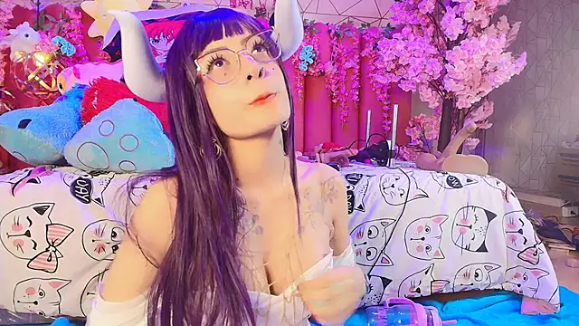 Alicebenett - anal big dildo 40 cm