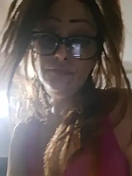 SplashhQueen420 - hand bra for 3 mins