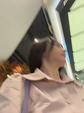 Lilonok - play with my virgin pussy
