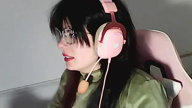 Owly_bloom - just chatting
