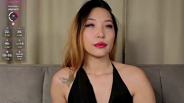RamonaSpika - flash my panties