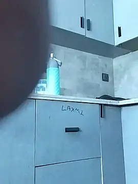 Laxmi_89 - Pussy finger 🤘