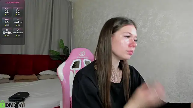 Nicole_Charm