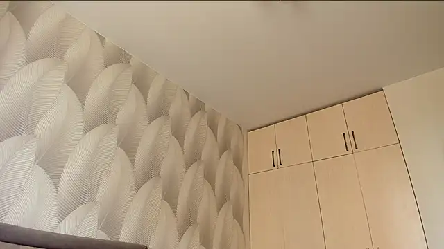 Bambiii_bby - take off my top