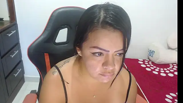 Emily_sexxx - make me wet?? play with me!!!