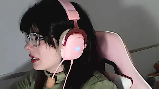 Owly_bloom - just chatting