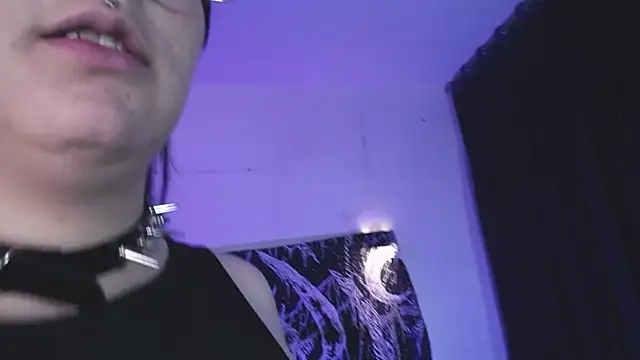 Mikaskullcs - ALL NAKED