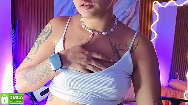 Kristen_tay - rub clit with domi + fingers