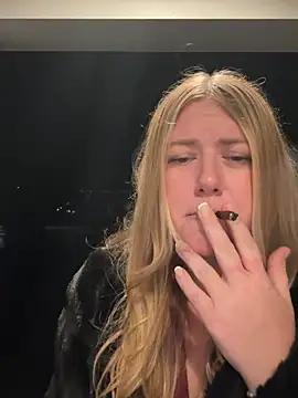 Allyanalangell - cum show
