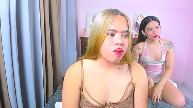 Vivienne_Destiny - A BIG LOAD CUM AND ORGY SESSION