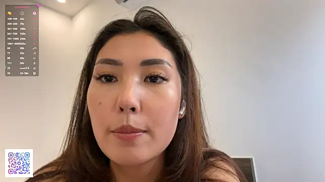 LindaHernandez - Suck my sweet fingers