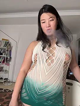 Tavie1744 - Bare my butt 2min