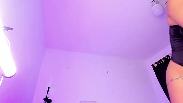 Juliet_Ember01 - 💋 Blow a Kiss