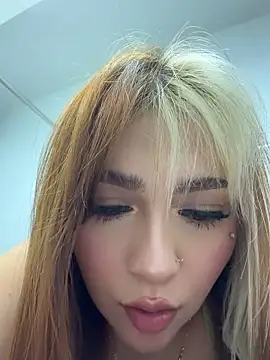 Daniela_ruizz - Finger in pussy