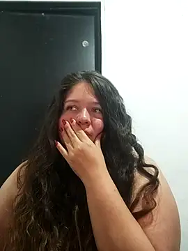 Daphne_girlsex - Show boobs and oil